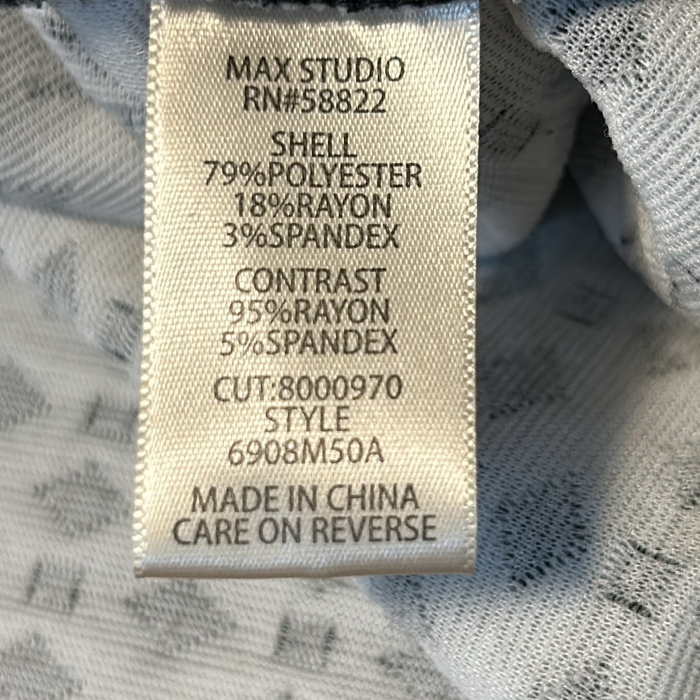 Max Studio Diamond Knit Dress with Pockets Size Medium - Picture 7 of 8